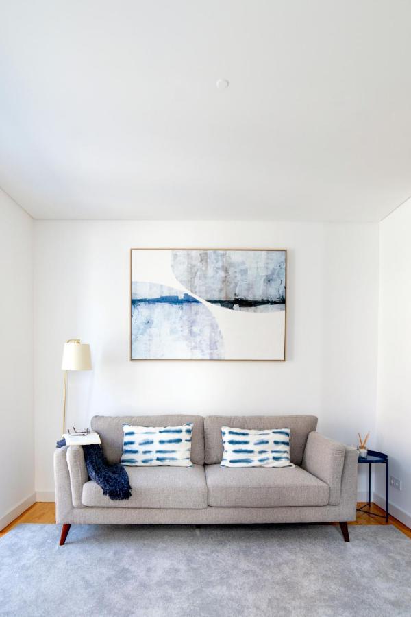 Blue By The River 1 - Elegant Two-bedroom In Santos Lisboa
